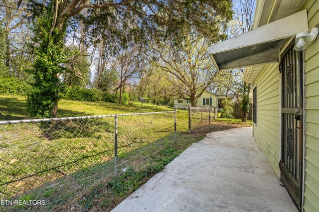 2623 Tecoma Drive, Knoxville, TN 37917