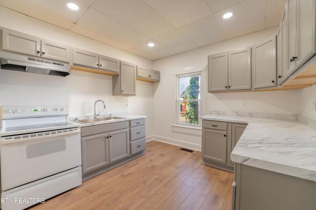 2623 Tecoma Drive, Knoxville, TN 37917