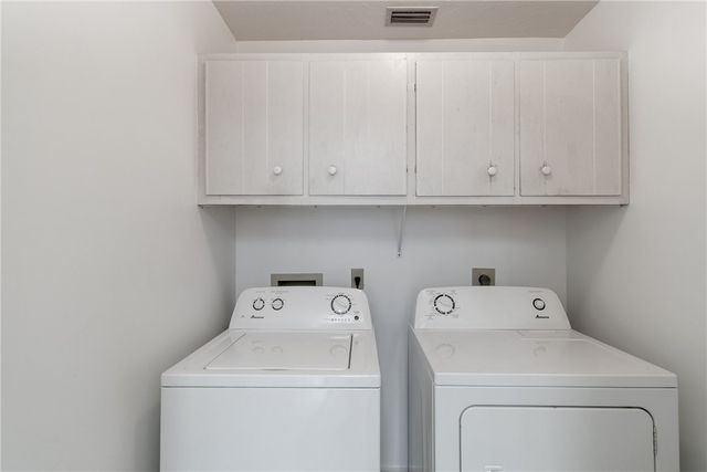 646 Centre Court SW 102, Vero Beach, FL 32962