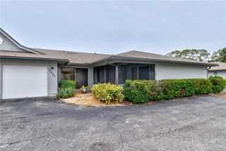 646 Centre Court SW 102, Vero Beach, FL 32962