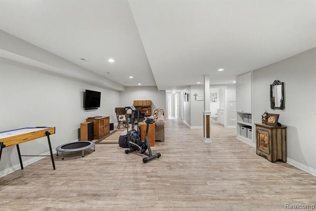 1720 N Lake Pleasant Road, Attica, MI 48412
