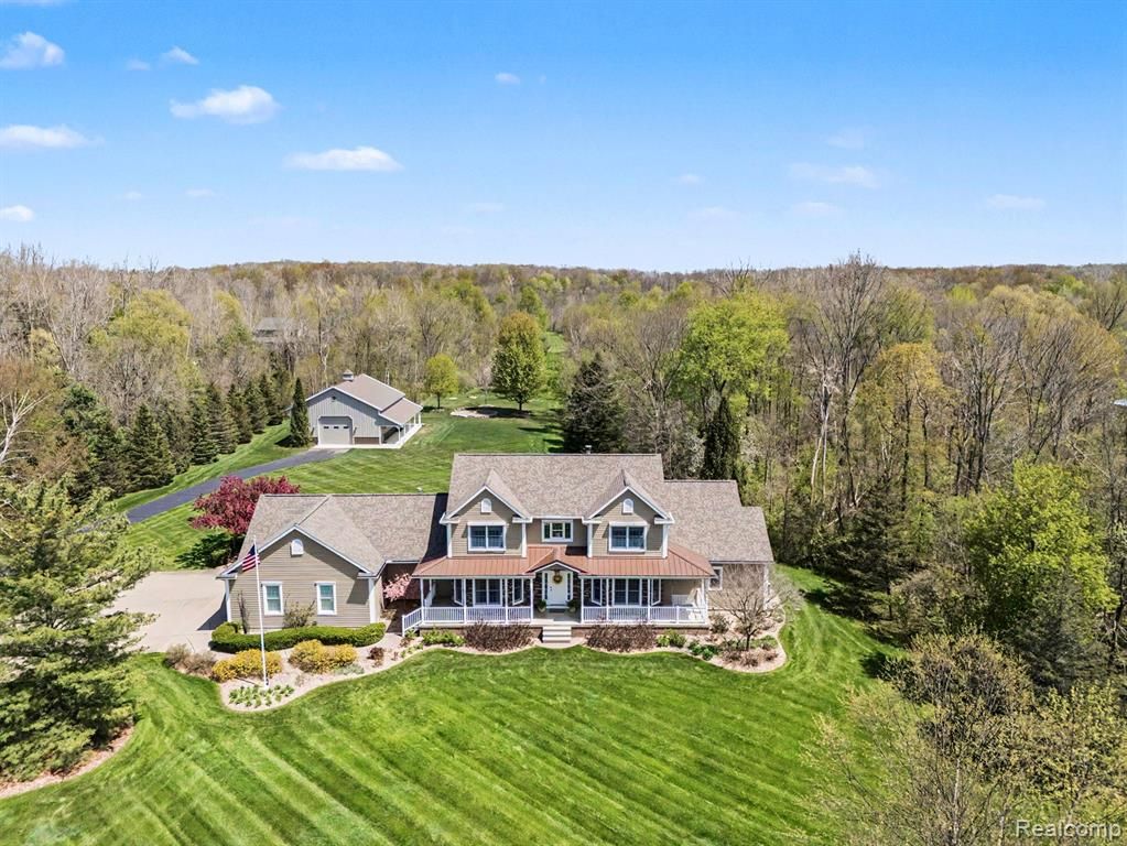 1720 N Lake Pleasant Road, Attica, MI 48412