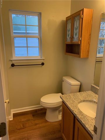 315 Warwick Landing PW, Newport News, VA 23608