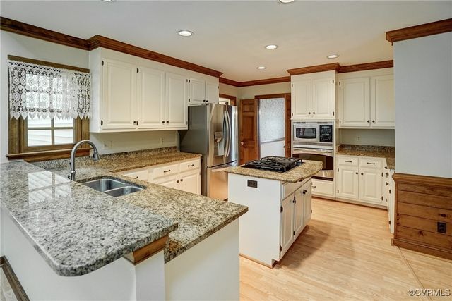11815 Crown Prince Cir, Richmond, VA 23238