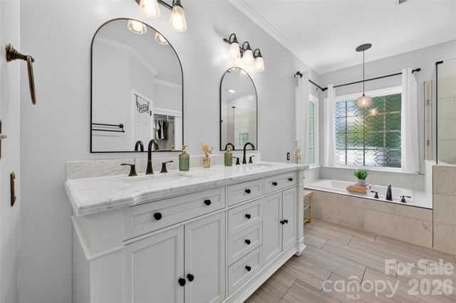 7618 Wingmont Drive, Charlotte, NC 28269
