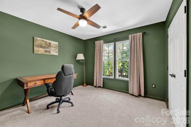 7618 Wingmont Drive, Charlotte, NC 28269