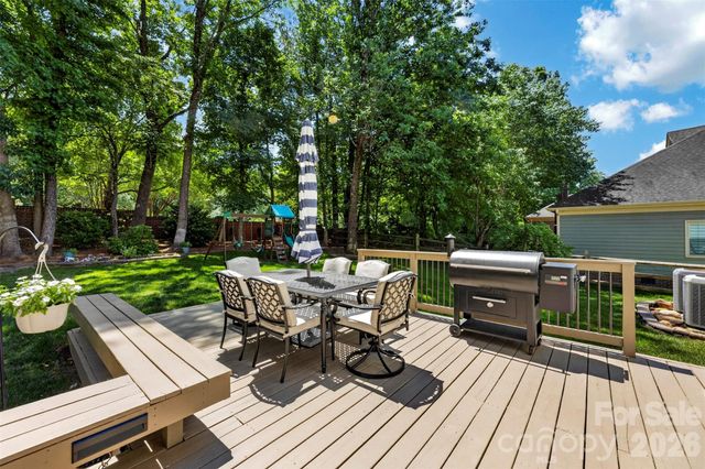 7618 Wingmont Drive, Charlotte, NC 28269