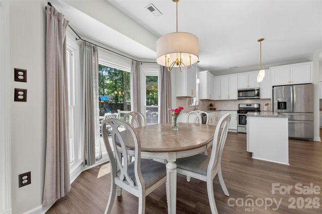 7618 Wingmont Drive, Charlotte, NC 28269