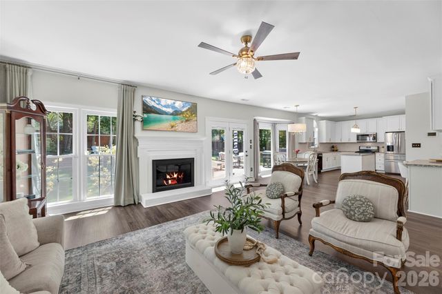 7618 Wingmont Drive, Charlotte, NC 28269