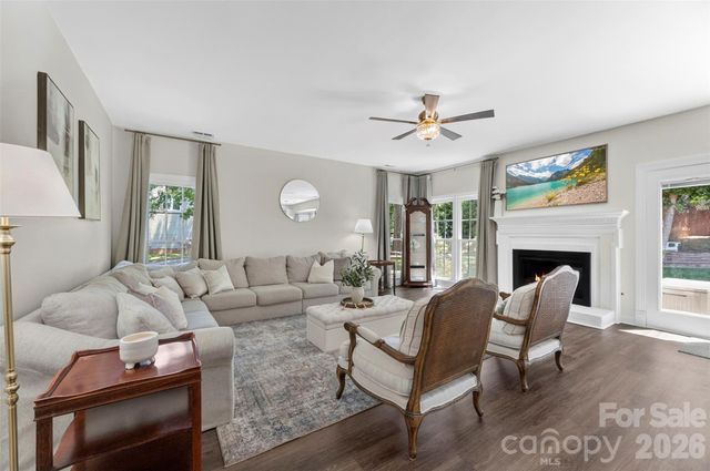 7618 Wingmont Drive, Charlotte, NC 28269