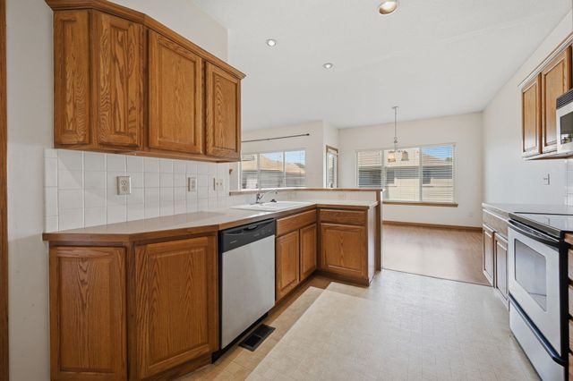 3410 N Sandplum, Wichita, KS 67205