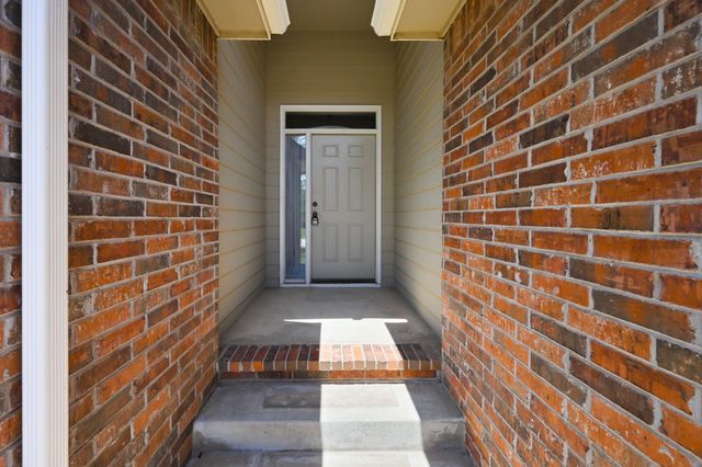3410 N Sandplum, Wichita, KS 67205