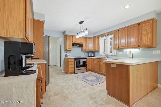 1524 Batts Circle, Greenville, NC 27834