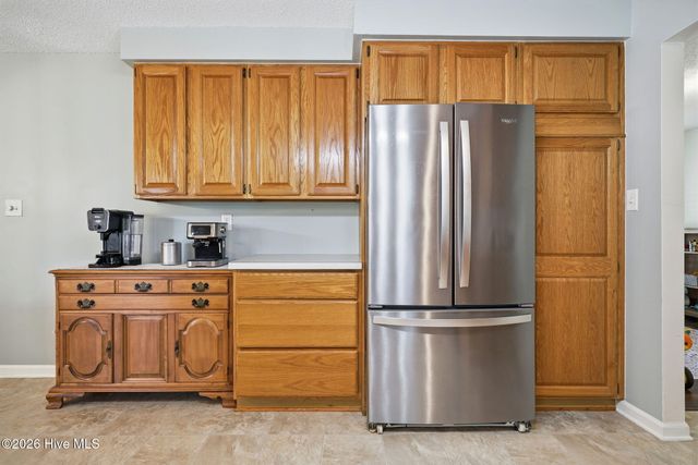 1524 Batts Circle, Greenville, NC 27834