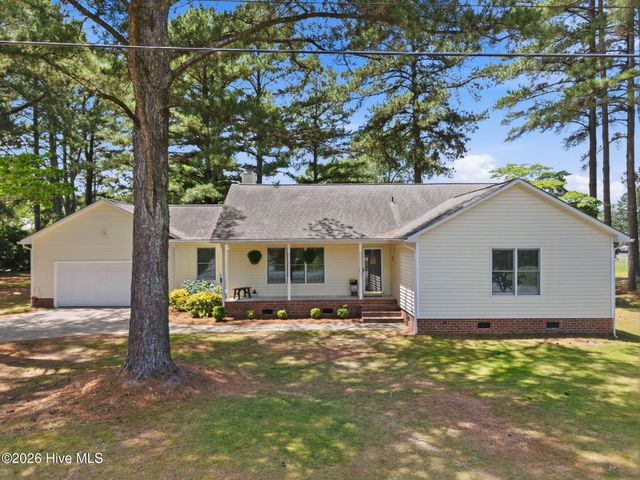 1524 Batts Circle, Greenville, NC 27834