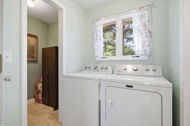 1524 Batts Circle, Greenville, NC 27834
