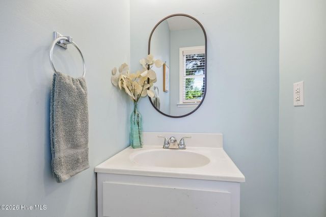 1524 Batts Circle, Greenville, NC 27834