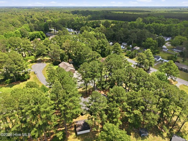 1524 Batts Circle, Greenville, NC 27834