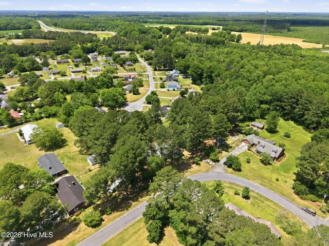 1524 Batts Circle, Greenville, NC 27834