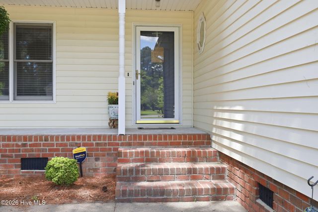 1524 Batts Circle, Greenville, NC 27834