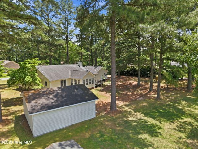 1524 Batts Circle, Greenville, NC 27834