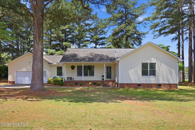 1524 Batts Circle, Greenville, NC 27834