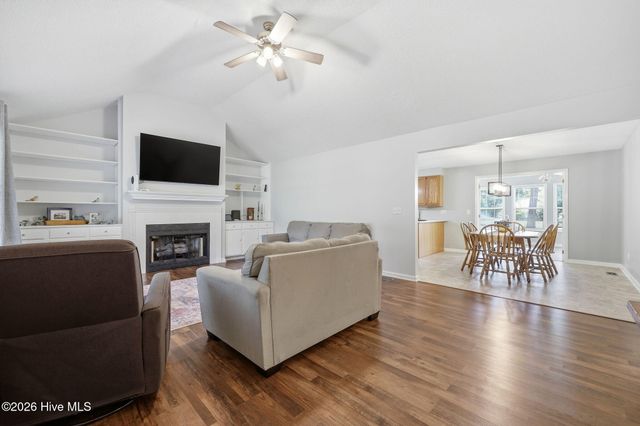 1524 Batts Circle, Greenville, NC 27834