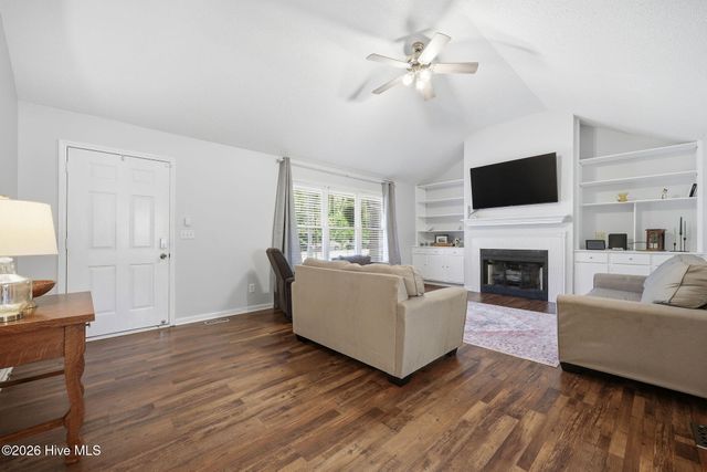 1524 Batts Circle, Greenville, NC 27834