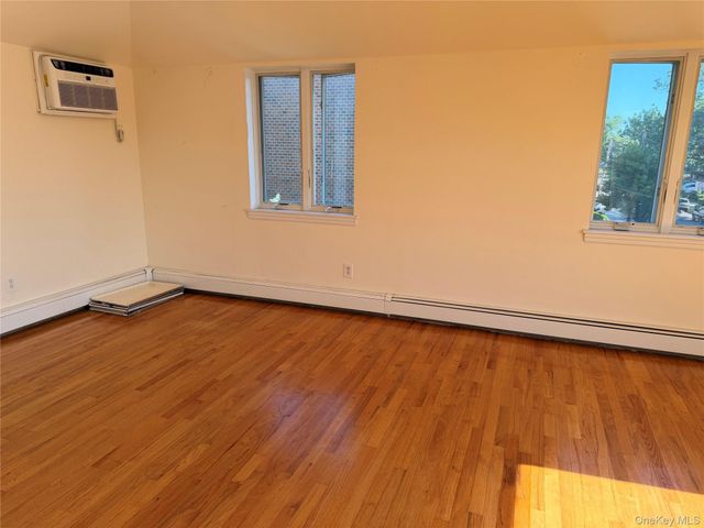 6152 170th Street, Fresh Meadows, NY 11365
