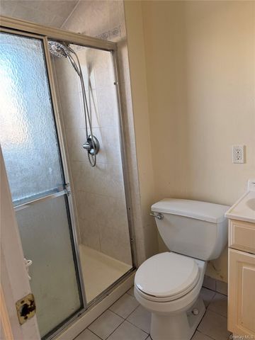 6152 170th Street, Fresh Meadows, NY 11365