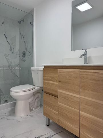 15615 NE 5th Court A, Miami, FL 33162