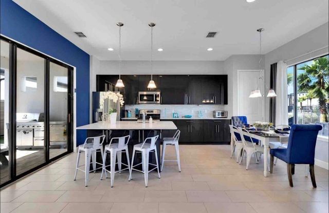 320 VILLA DOMANI COURT, Davenport, FL 33896