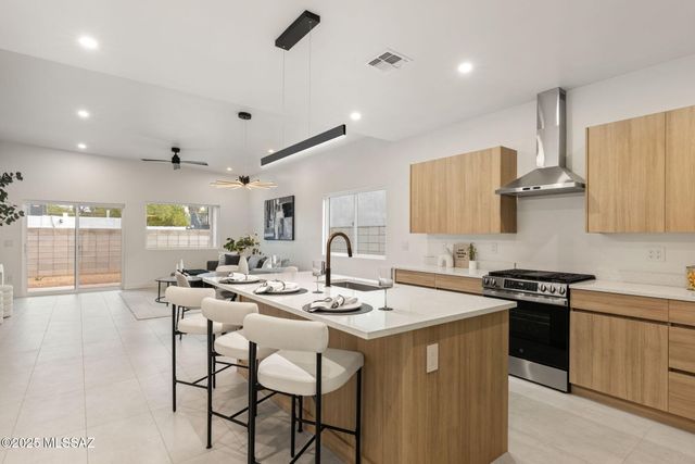 3934 E Elmwood Street, Tucson, AZ 85711