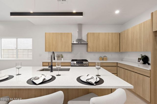 3934 E Elmwood Street, Tucson, AZ 85711