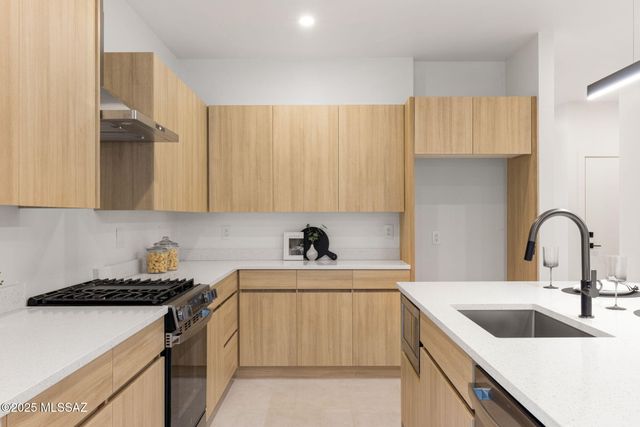 3934 E Elmwood Street, Tucson, AZ 85711