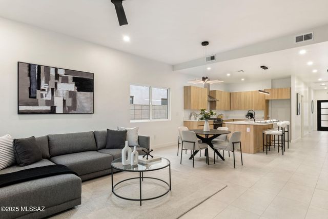 3934 E Elmwood Street, Tucson, AZ 85711