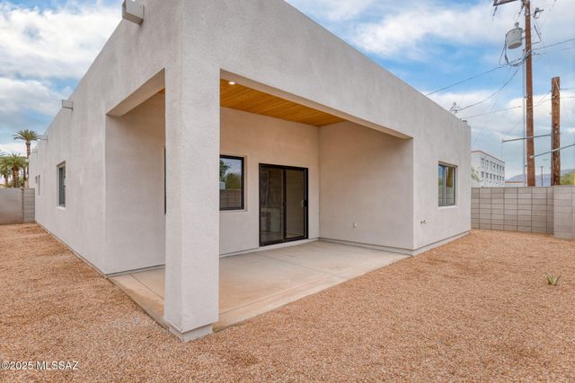 3934 E Elmwood Street, Tucson, AZ 85711