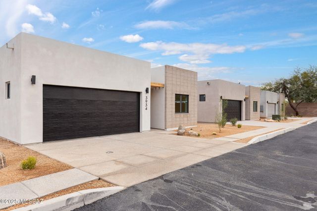 3934 E Elmwood Street, Tucson, AZ 85711