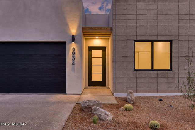 3934 E Elmwood Street, Tucson, AZ 85711