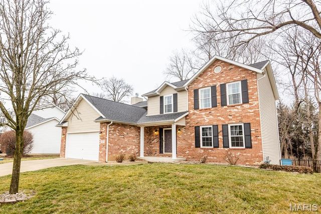 1102 Illini Drive, O'fallon, IL 62269