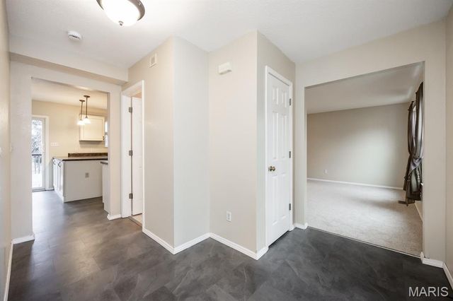 1102 Illini Drive, O'fallon, IL 62269