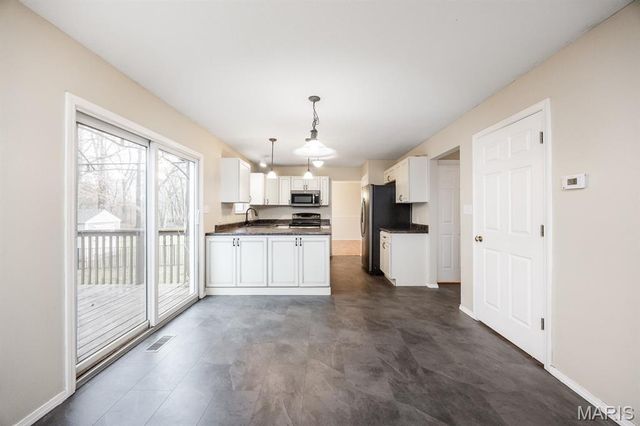 1102 Illini Drive, O'fallon, IL 62269