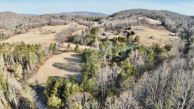 9245 Patterson DR, Bent Mountain, VA 24059