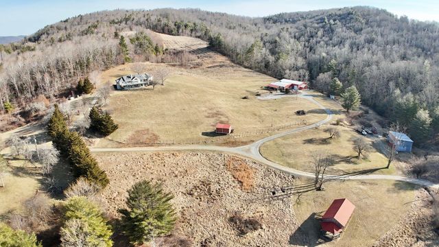 9245 Patterson DR, Bent Mountain, VA 24059