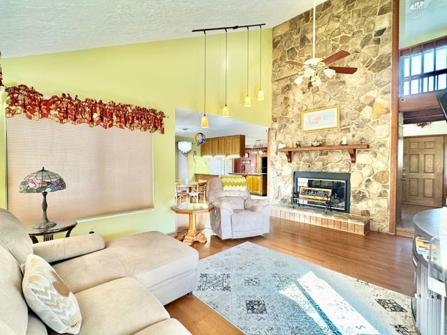 9245 Patterson DR, Bent Mountain, VA 24059