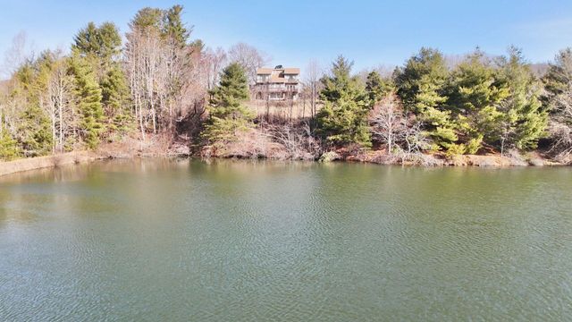 9245 Patterson DR, Bent Mountain, VA 24059