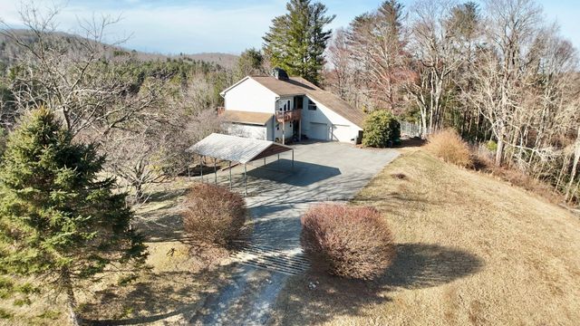 9245 Patterson DR, Bent Mountain, VA 24059