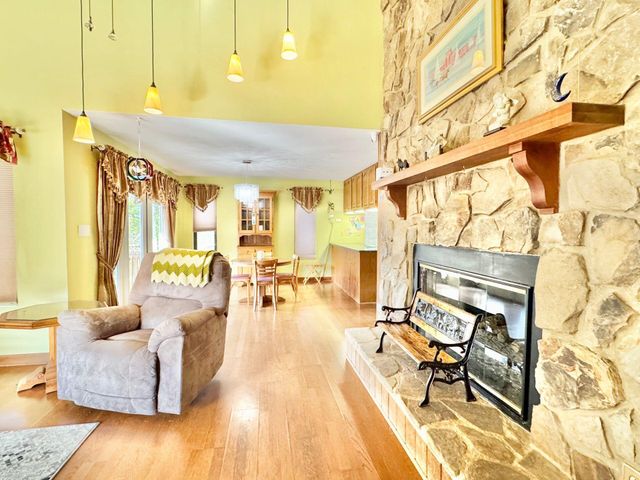 9245 Patterson DR, Bent Mountain, VA 24059