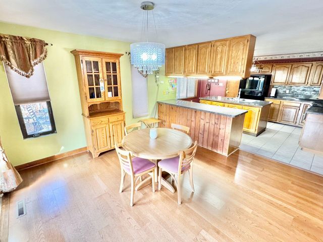 9245 Patterson DR, Bent Mountain, VA 24059