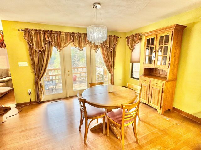 9245 Patterson DR, Bent Mountain, VA 24059